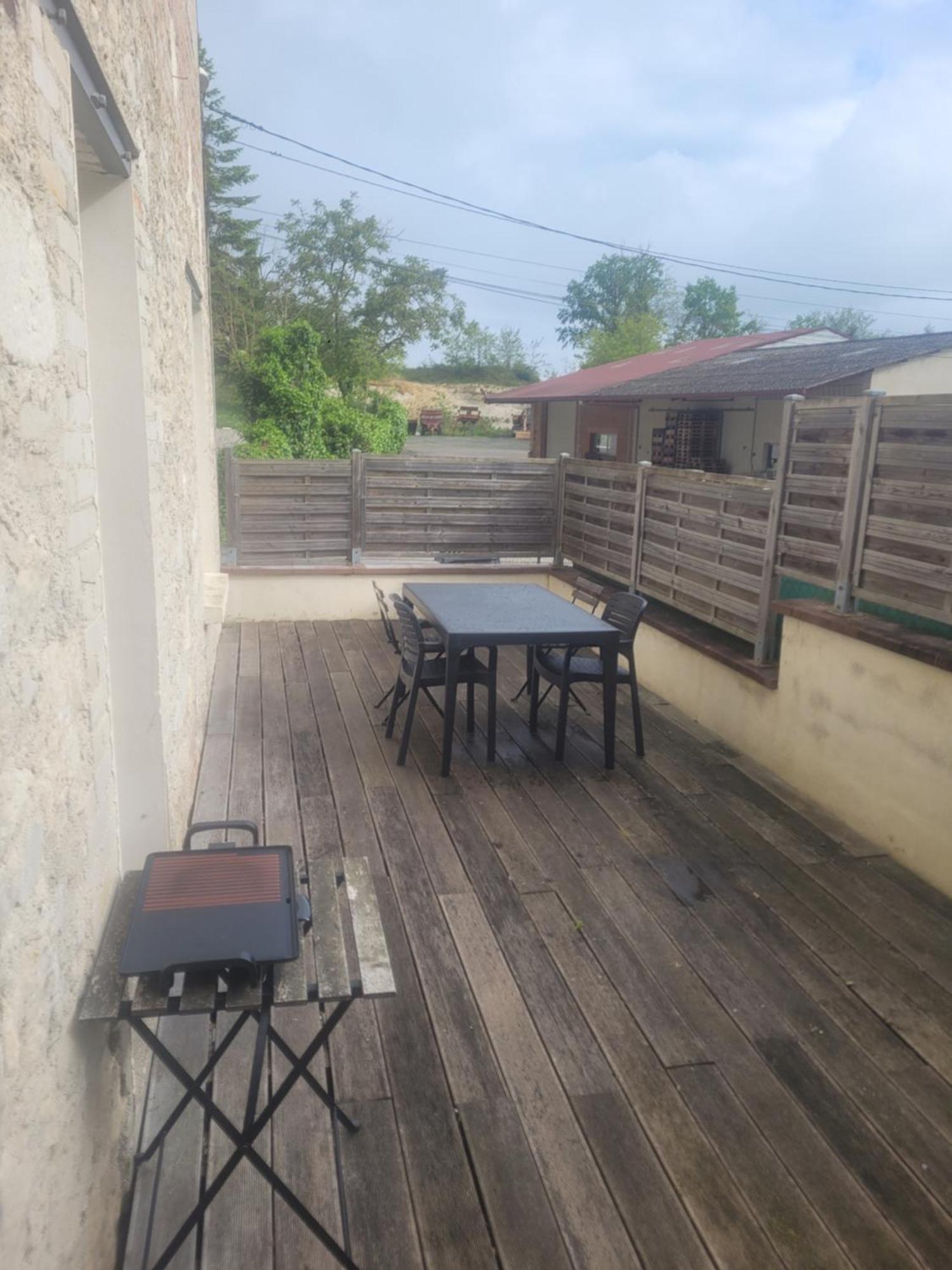 Appartement Cosy Dans Beau Village De Champagne Cormicy エクステリア 写真