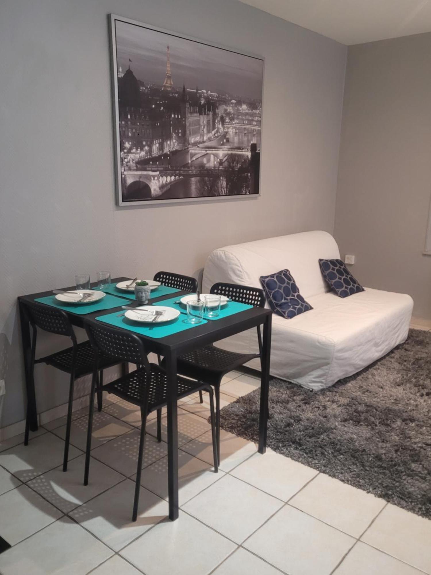 Appartement Cosy Dans Beau Village De Champagne Cormicy エクステリア 写真