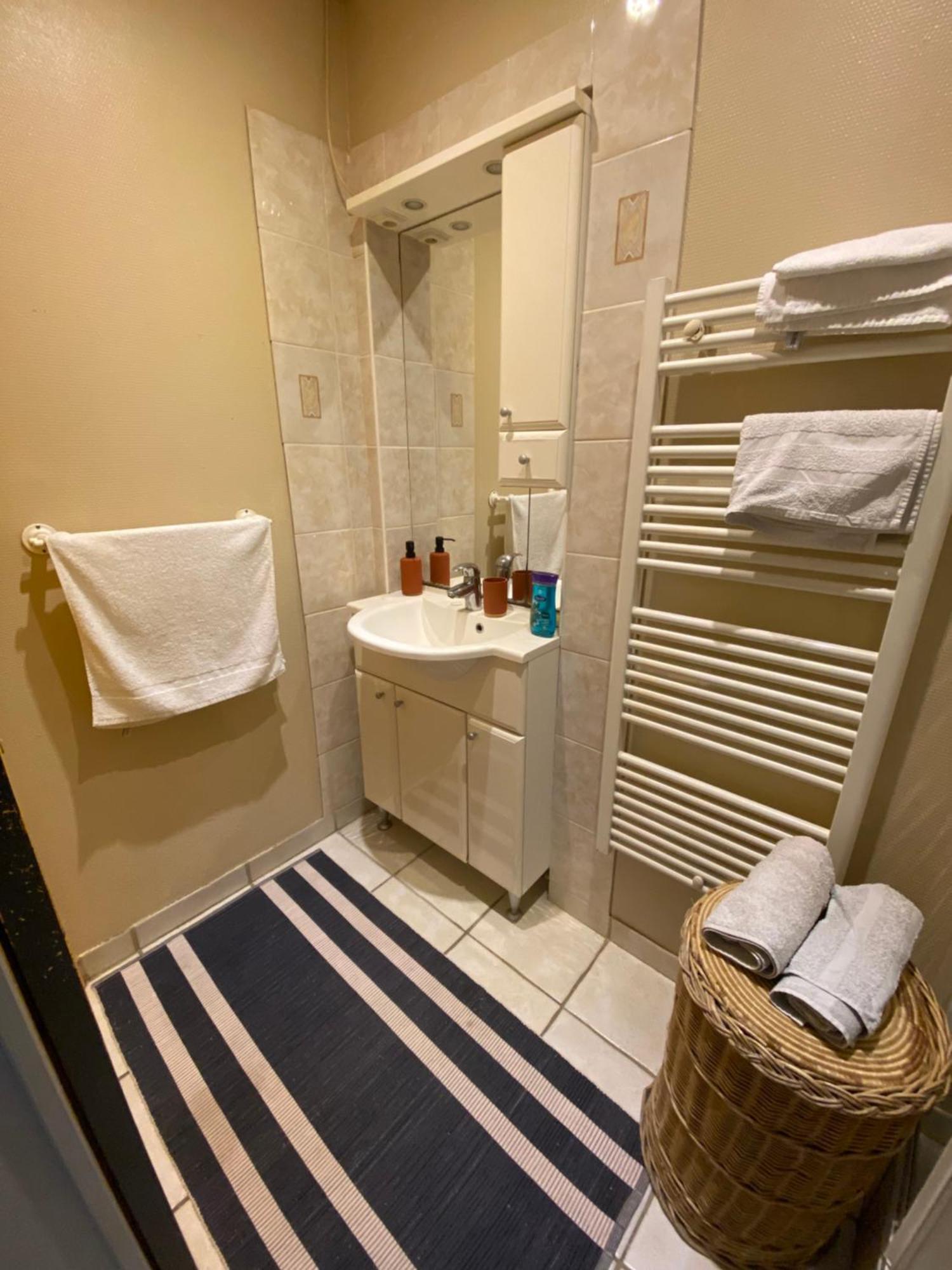 Appartement Cosy Dans Beau Village De Champagne Cormicy エクステリア 写真